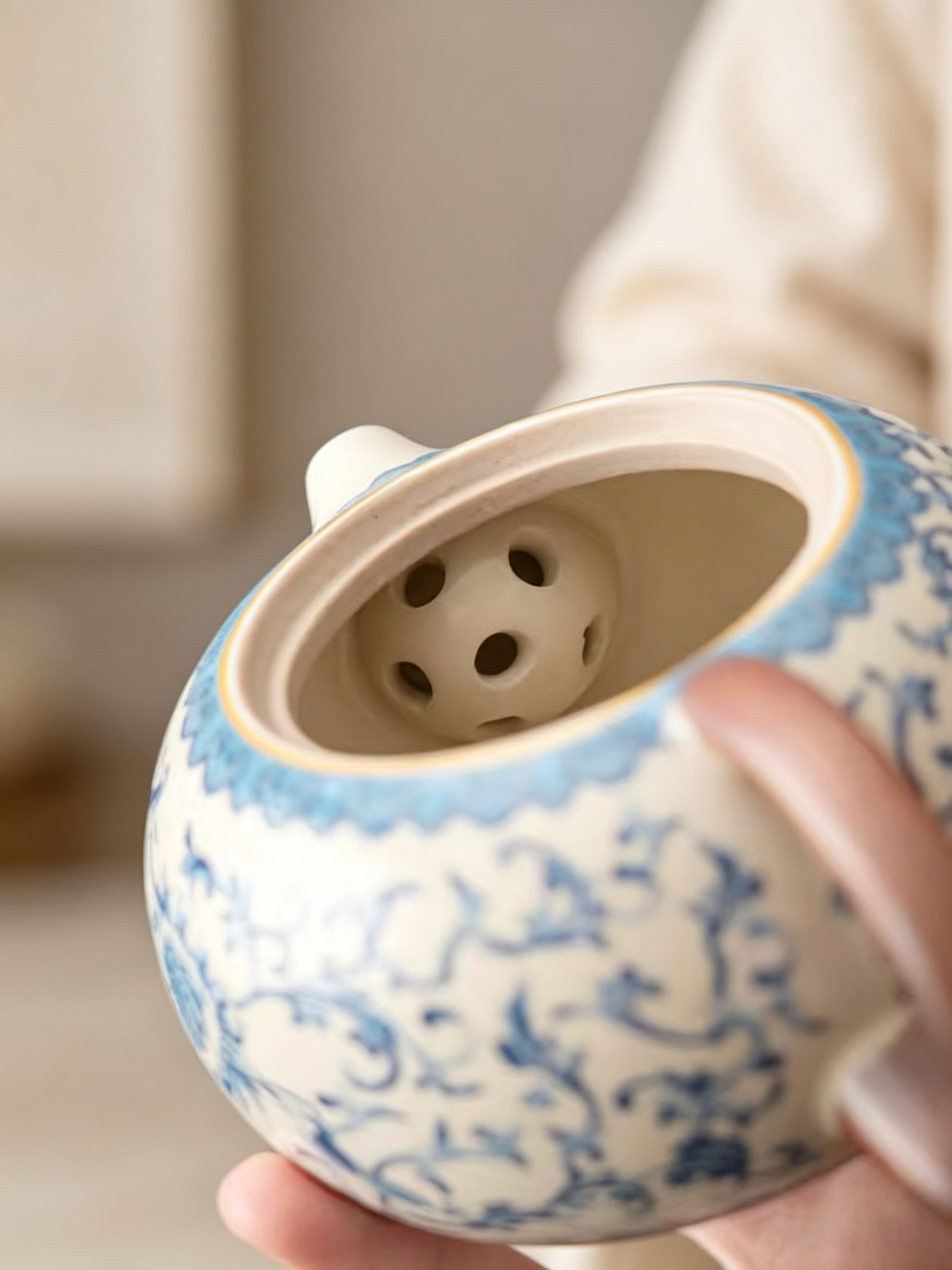 Still Ataraxia yellow Ru Kiln blue and white porcelain tea set, eleven pieces